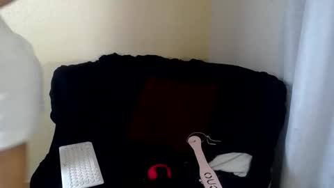 Amalia Castro online show from December 2025 05:06:02 PM