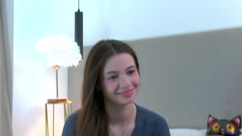 Amelia online show from March 2025 10:08:02 PM