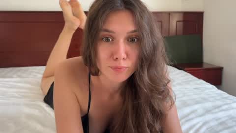 Snapshot of ameliahenderson chatting on June 2026 11:19:01 PM Ameli online show from June 2026 11:19:01 PM