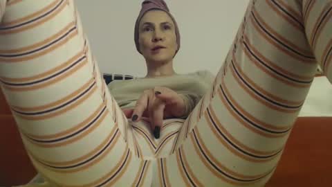 AME  or  Amelia online show from December 2024 11:29:01 PM