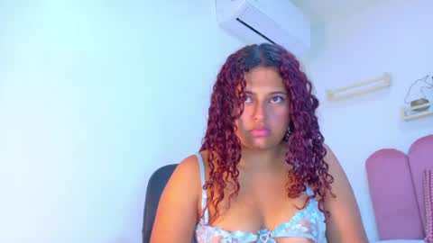 Snapshot of amelialaurent_ chatting on July 2026 06:10:01 PM amelialaurent_ online show from July 2026 06:10:01 PM