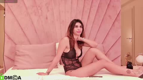 Amelia online show from February 2025 07:41:02 PM