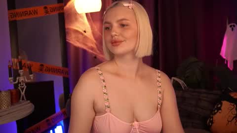  Amelia  online show from October 2025 05:44:02 AM