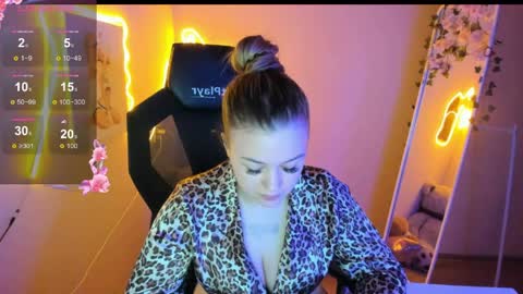 Amelie online show from April 2026 06:24:02 PM