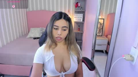 Victoria online show from September 2025 07:36:02 PM