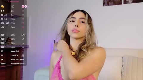 Victoria online show from November 2025 08:19:01 PM