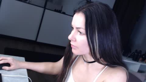 Snapshot of amelinamersi chatting on February 2026 04:25:01 PM amelinamersi online show from February 2026 04:25:01 PM