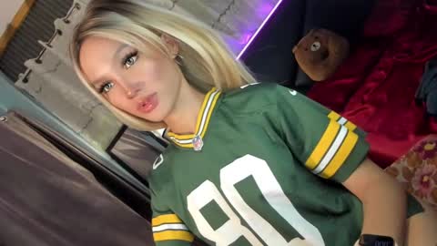 amelinckx online show from February 2025 07:28:02 PM