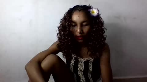 Snapshot of amelisy20005 chatting on April 2026 08:00:02 PM amelisy20005 online show from April 2026 08:00:02 PM