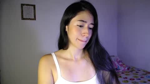 Snapshot of amelycaro chatting on December 2024 05:15:01 AM Amely  online show from December 2024 05:15:01 AM