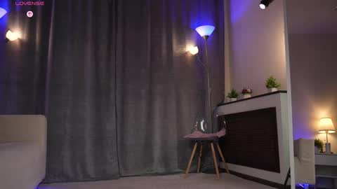 Amy  online show from April 2026 01:50:01 AM