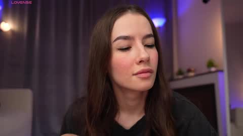 Amy  online show from April 2026 01:15:01 AM