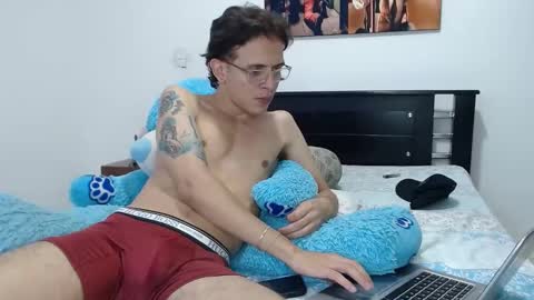 Snapshot of americanbig_dick chatting on December 2024 08:54:02 PM Lucian online show from December 2024 08:54:02 PM