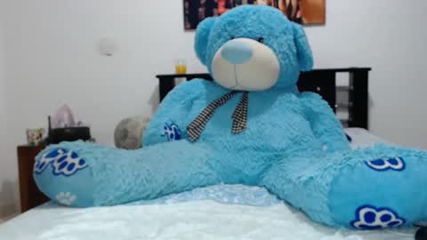 Snapshot of americanbig_dick chatting on December 2024 04:31:02 AM Lucian online show from December 2024 04:31:02 AM
