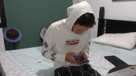 Snapshot of americanbig_dick chatting on September 2025 11:33:02 AM Lucian online show from September 2025 11:33:02 AM