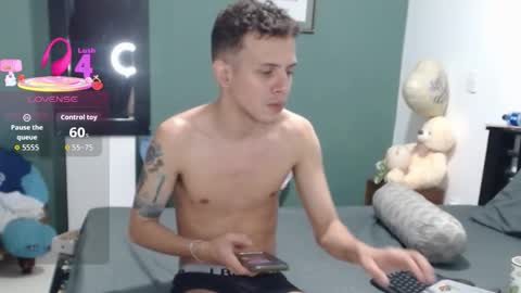 Snapshot of americanbig_dick chatting on September 2025 07:30:02 PM Lucian online show from September 2025 07:30:02 PM
