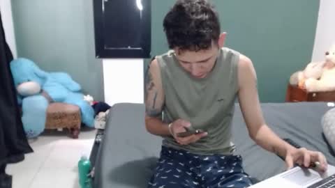 Snapshot of americanbig_dick chatting on October 2025 07:03:02 PM Lucian online show from October 2025 07:03:02 PM