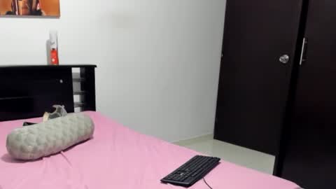 Lucian online show from November 2025 11:48:01 PM