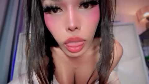 Snapshot of amethyst_ts chatting on January 2026 07:35:02 AM AMETHYST look at my BIO online show from January 2026 07:35:02 AM