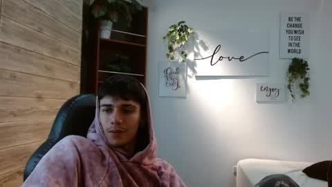 amethystshadow online show from April 2026 04:54:01 AM