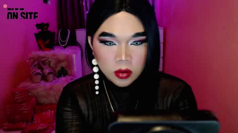 Queen Mireska online show from December 2024 06:49:01 PM