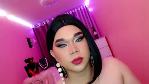 Queen Mireska online show from February 2025 05:31:01 PM