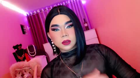 Queen Mireska online show from February 2025 12:47:02 PM