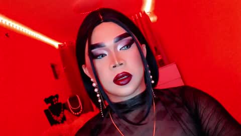 Queen Mireska online show from March 2025 01:14:01 PM