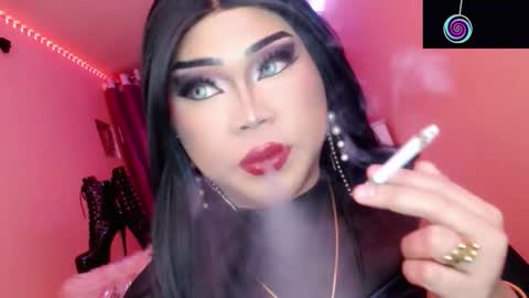 Queen Mireska online show from October 2025 05:35:02 PM