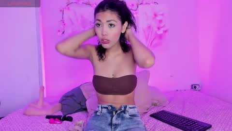 Snapshot of amiiclark chatting on July 2026 07:06:02 PM AmiiClark online show from July 2026 07:06:02 PM