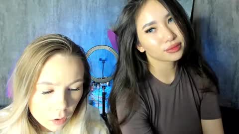 Snapshot of amina_artin chatting on February 2025 02:06:02 PM Amina online show from February 2025 02:06:02 PM