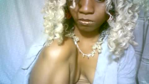 Snapshot of aminah01 chatting on January 2025 05:16:01 PM aminah01 online show from January 2025 05:16:01 PM