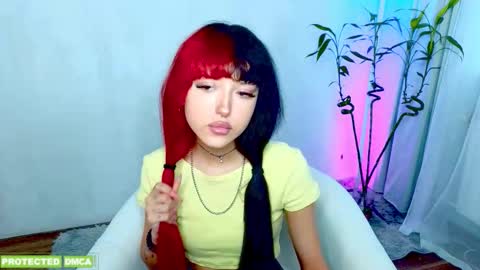 Snapshot of amiraaa__ chatting on March 2026 12:55:01 PM online show from March 2026 12:55:01 PM