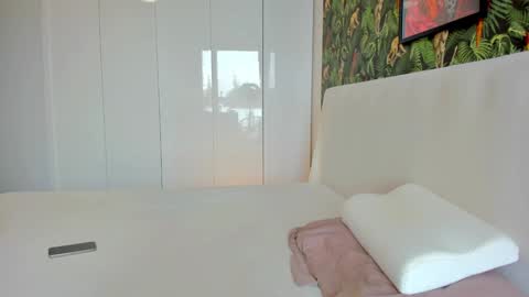 Amy online show from September 2025 09:53:02 AM