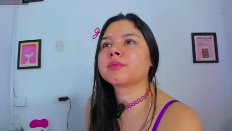 Snapshot of ammy_v chatting on May 2026 01:31:01 PM Lu online show from May 2026 01:31:01 PM