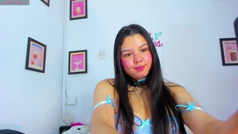 Snapshot of ammy_v chatting on June 2026 12:18:01 PM Lu online show from June 2026 12:18:01 PM