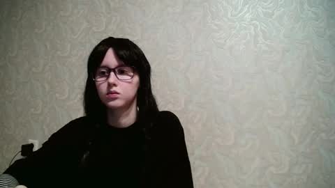 Amomira online show from October 2025 04:05:02 AM