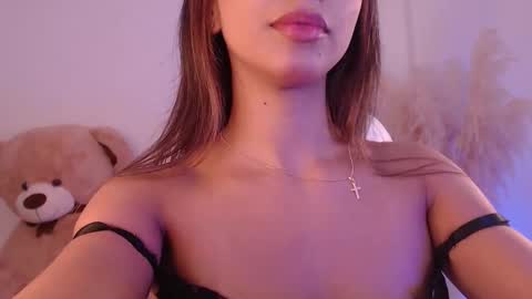 Sophi online show from November 2025 10:10:02 AM