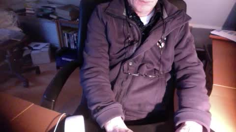 Snapshot of amor2200 chatting on January 2025 08:13:02 AM Amor2200 online show from January 2025 08:13:02 AM