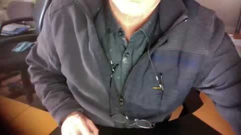 Snapshot of amor2200 chatting on February 2025 04:05:01 PM Amor2200 online show from February 2025 04:05:01 PM