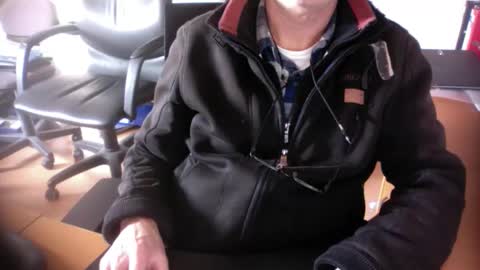 Snapshot of amor2200 chatting on March 2025 09:07:02 AM Amor2200 online show from March 2025 09:07:02 AM