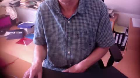 Snapshot of amor2200 chatting on September 2025 11:57:01 AM Amor2200 online show from September 2025 11:57:01 AM