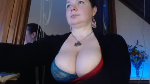 amorelara online show from January 2025 07:17:01 AM