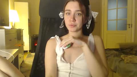 Snapshot of amoremeoww chatting on January 2025 04:23:02 PM miss unforgettable online show from January 2025 04:23:02 PM