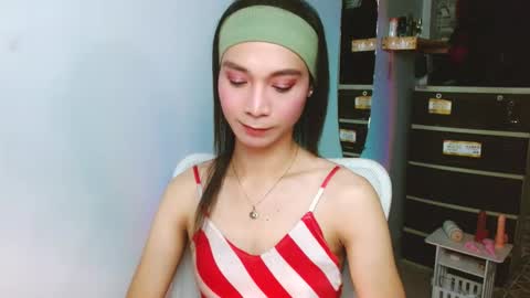 Snapshot of amorous_tina chatting on October 2025 06:32:02 PM Tina online show from October 2025 06:32:02 PM