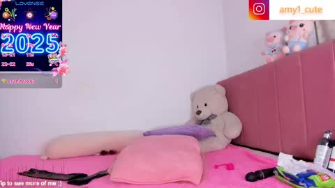 Snapshot of amy1cute chatting on March 2025 12:17:02 AM Amy online show from March 2025 12:17:02 AM