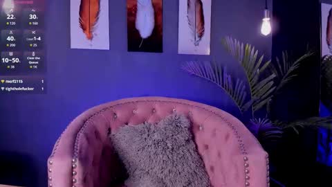 Amy Evans online show from November 2025 07:03:01 PM