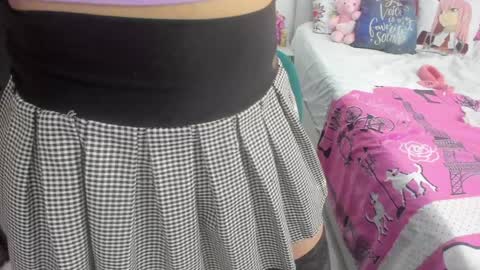 Amy Caroland online show from February 2025 10:08:02 PM