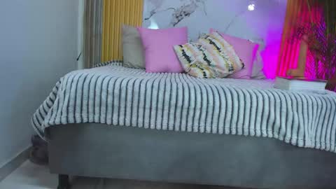 Amy online show from February 2026 05:39:01 AM