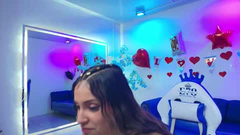 Snapshot of amy_whitney chatting on February 2026 03:36:02 AM Amy online show from February 2026 03:36:02 AM